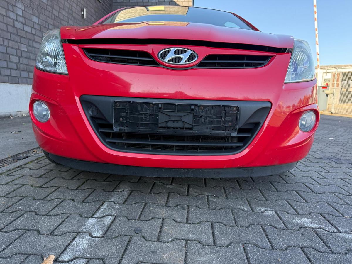 Hyundai I20 PB original Stoßstange Stoßfänger vorn BH Electric Red BJ09